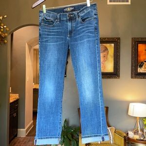 Lucky jean crop